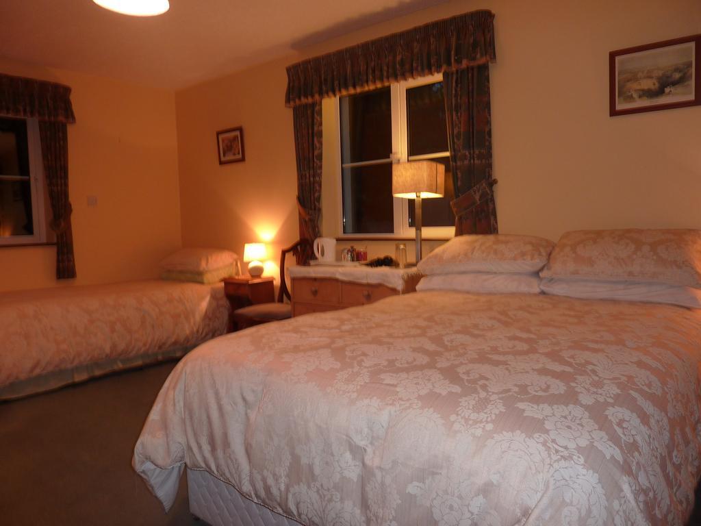 Knocklyon House Bed & Breakfast เอนนิส ห้อง รูปภาพ